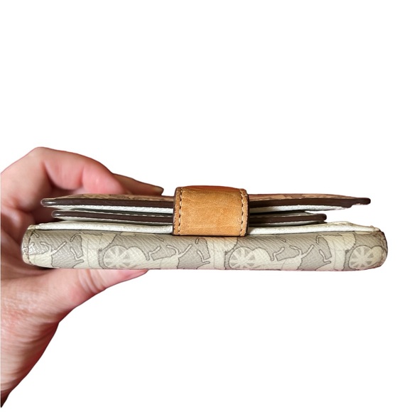Beautiful RARE Celine Bifold Snap Wallet with Horse & Buggy White & Grey GUC - Picture 14 of 16